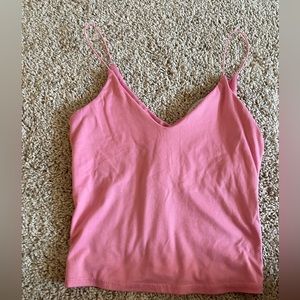 Pink top. 🩷